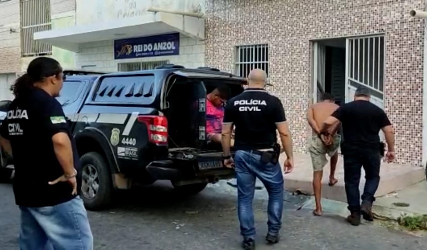 Operação da Polícia Civil prende trio acusado de tráfico de drogas na praia de Ponta do Mel, em Areia Branca