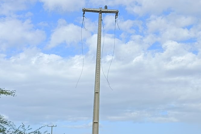 Mais de 1000 residências ficam sem energia após furto de fios em Grossos