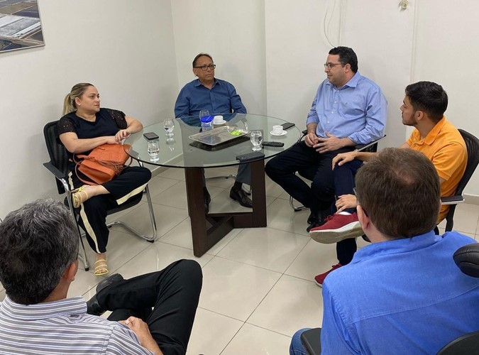 Com foco na geração de emprego, prefeita Cinthia celebra parceria com F. Souto