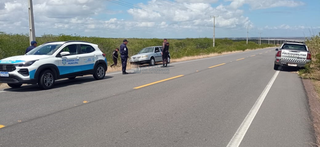 Ação integrada entre a PM e GCM recuperam dois veículos roubados em Areia Branca