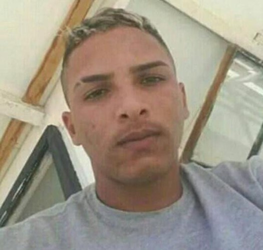 Homem é morto a tiros em cima de moto na comunidade de Pedrinhas, em Areia Branca