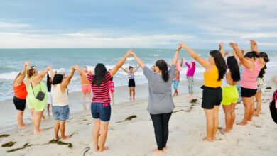 SEMTHAS realiza ação do dias das Mulheres na praia de Gado Bravo