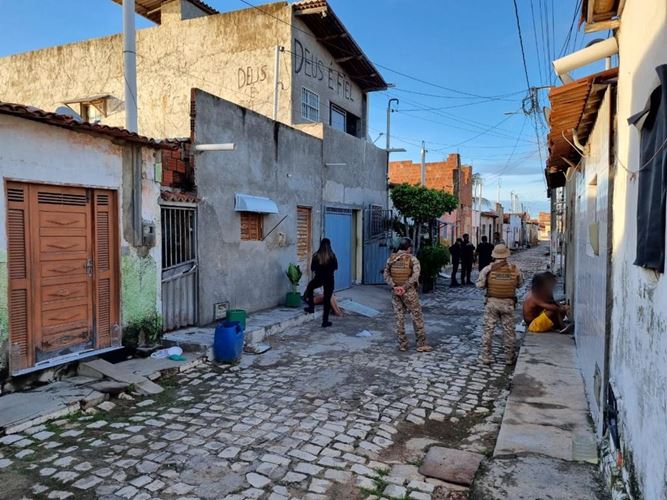 Polícia Civil prende mulher por tráfico de drogas em Areia Branca