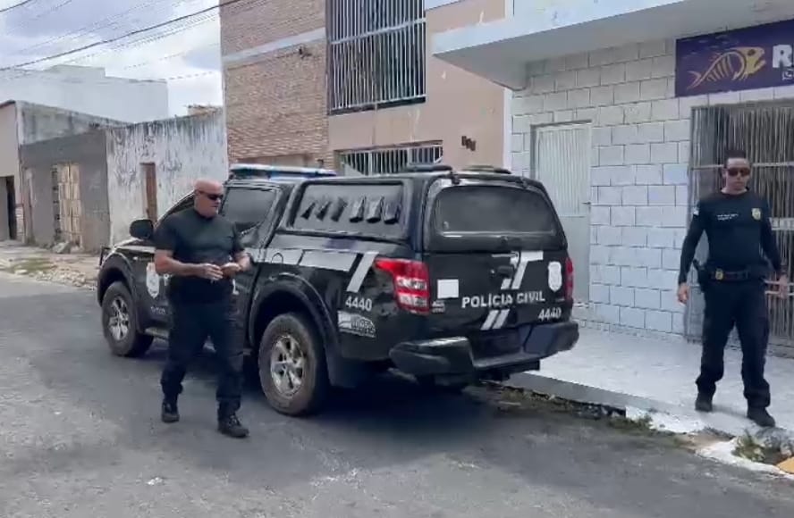 Polícia Civil prende mulher com mandado de prisão por furto em Areia Branca