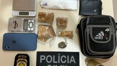 Polícia Civil apreende meio quilo de crack após ser recebida a tiros em Areia Branca