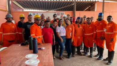 Prefeitura de Grossos promove palestra sobre saúde a trabalhadores de empresa recém-instalada no município