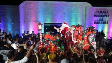 Natal de Todos: Prefeitura entrega mais de 2 mil presentes às crianças e inaugura decoração natalina de Grossos